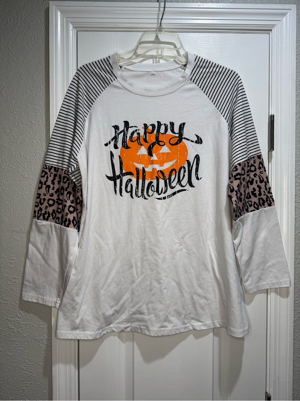 Women’s Long Sleeved Halloween Shirt Size 2x